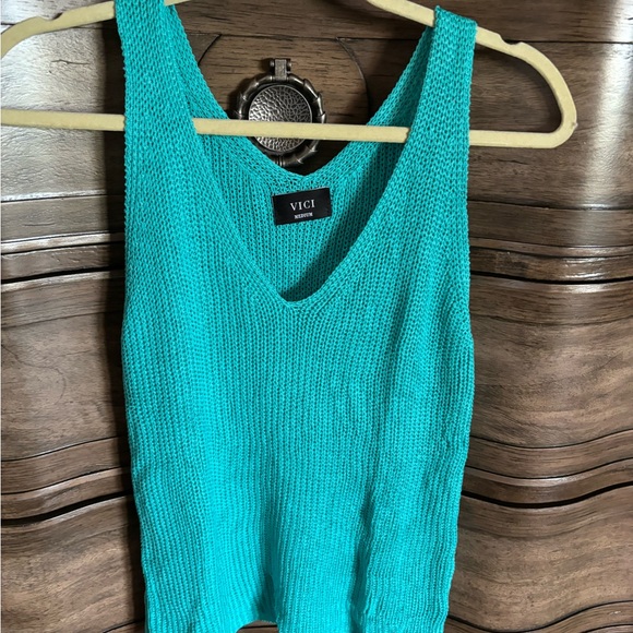VICI | Knit Tank Top Mediu‼️ - Picture 2 of 4